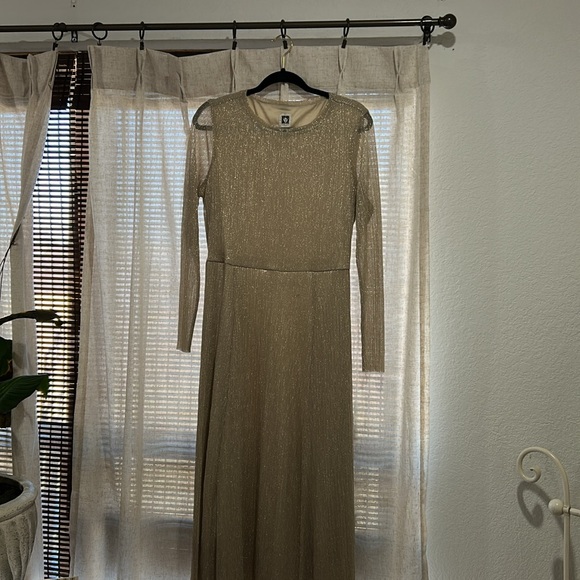 Anne Klein ❤️💝Shimmering gold dress 👗 - Picture 8 of 8